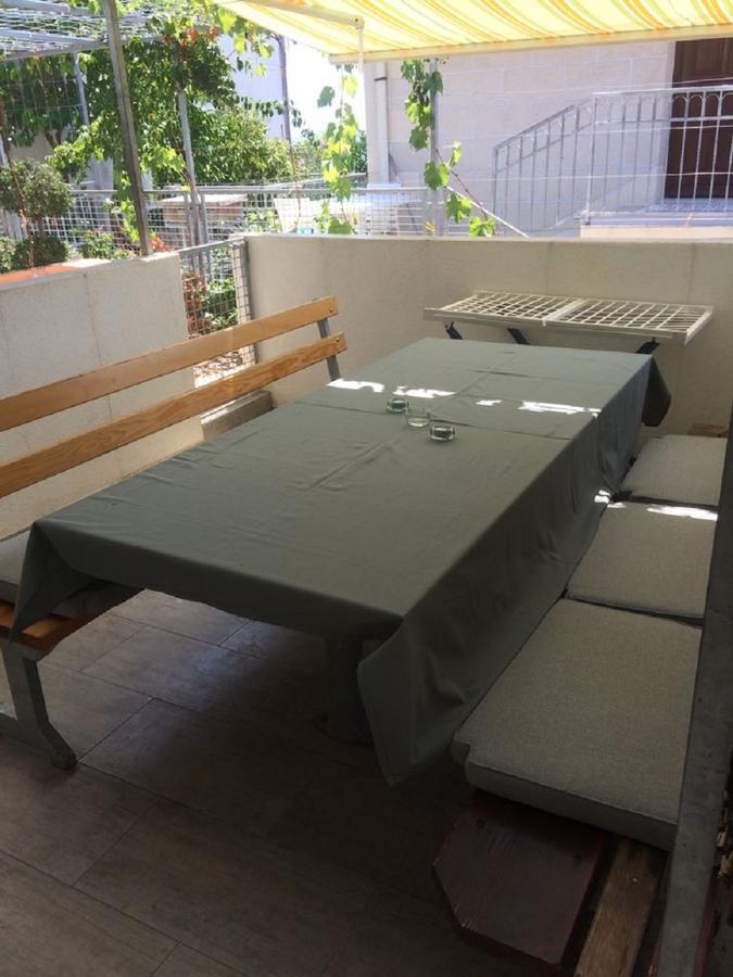 Apartments Lovric - 30 Meters To The Beach تروغير المظهر الخارجي الصورة